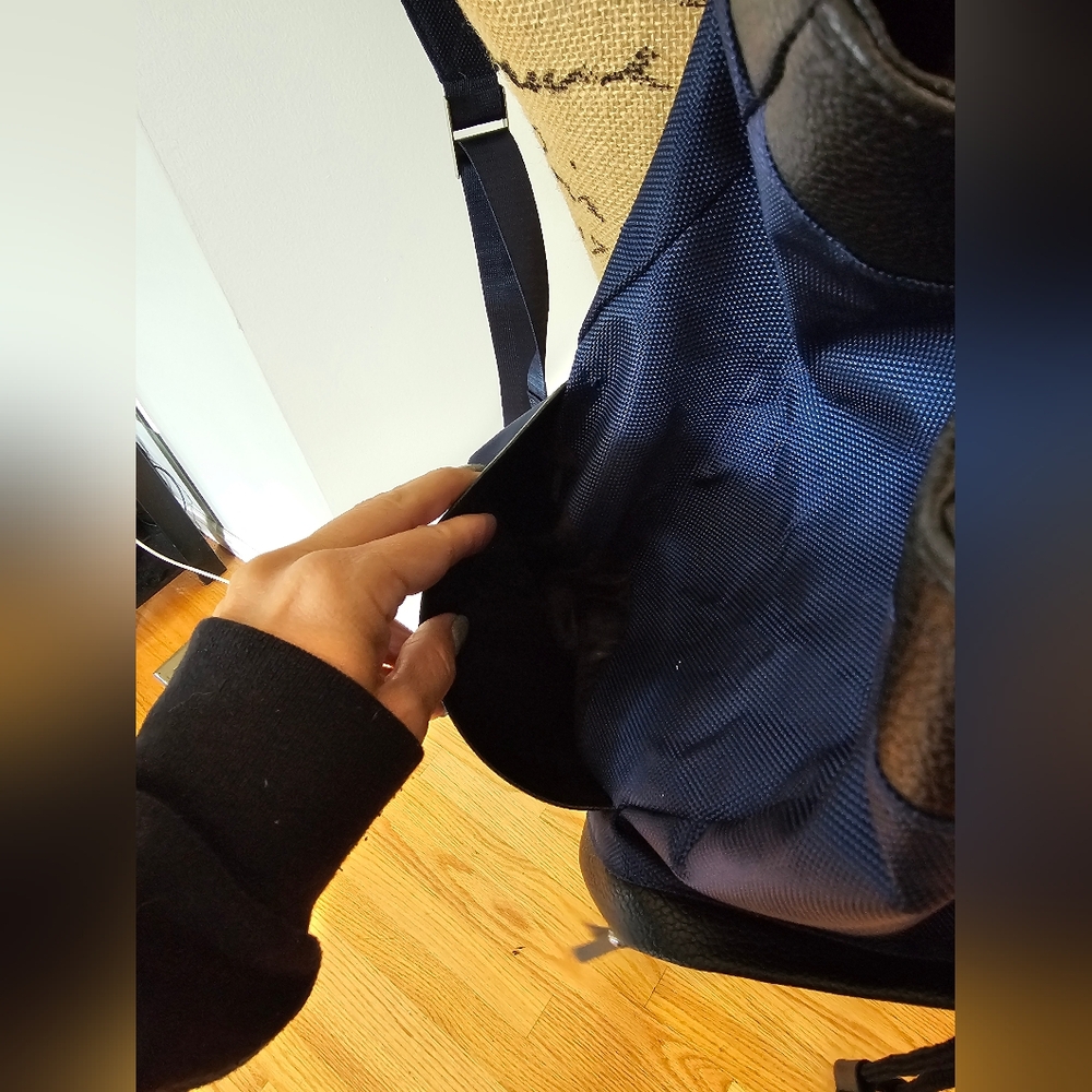 Versace perfume backpack - Picture 6 of 15